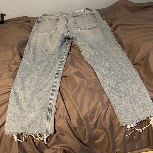 Jeans - Picture 2 of 3